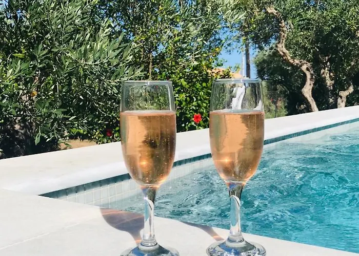 Private Pool By The Sea With Private Garden For Private Use Feriehus