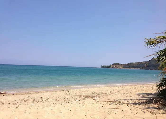 Private Pool By The Sea With Private Garden For Private Use Feriehus Koróni