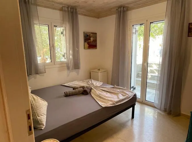 Private Pool By The Sea With Private Garden For Private Use Vakantiehuis *